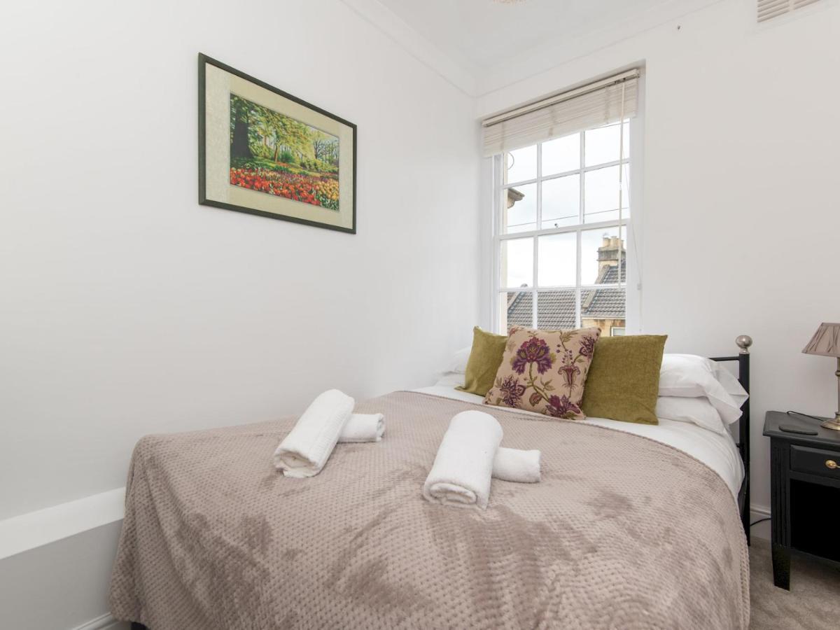 Pass The Keys Stylish 2 Bed Central Bath Apartment With Parking Exterior foto